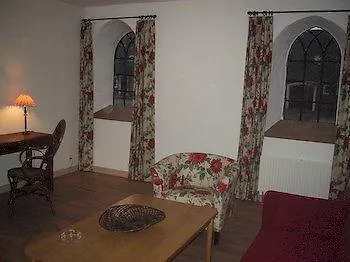 Sonnerupgaard Kirke-Hvalsø
